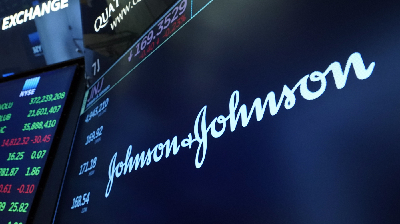 Johnson & Johnson proposes having to pay $8.9 billion to settle talcum powder lawsuits : NPR