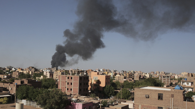 Khartoum hospitals collapse as ceasefire fails : NPR