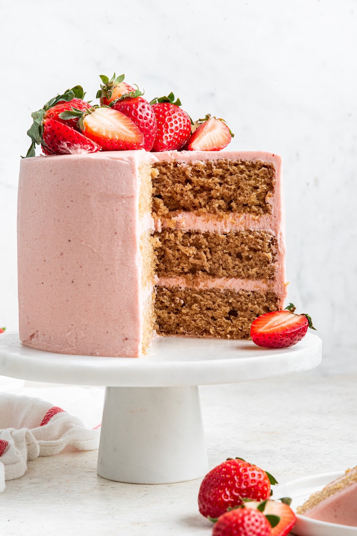 Easy Strawberry Cake – Eating Bird Food