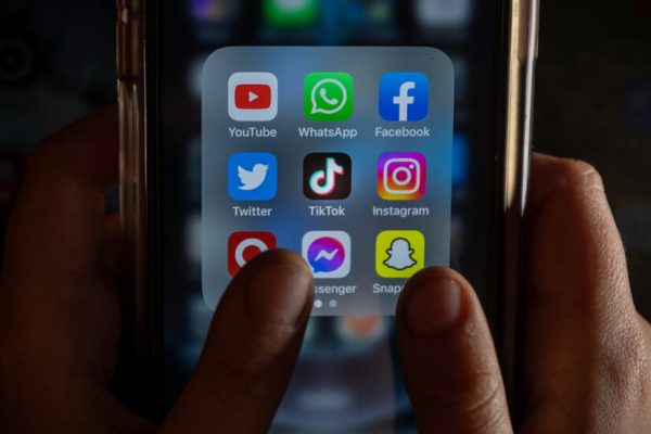 How to Safeguard Your Psychological Wellness When Working with Social Media