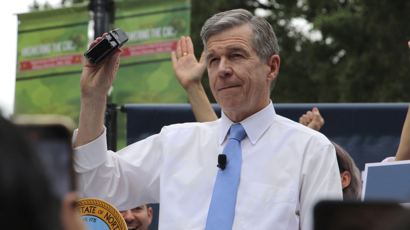 North Carolina Gov. Roy Cooper vetoes 12-7 days abortion ban : NPR