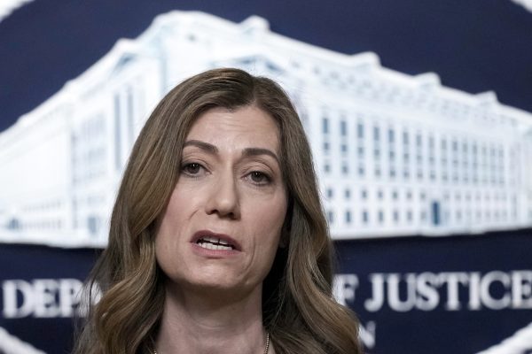 DEA to strip license of big U.S. drug distributor : NPR