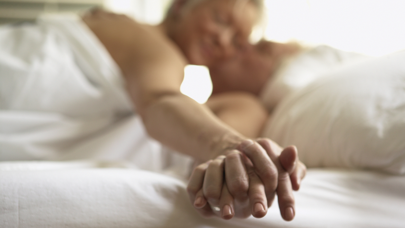 Sex after 60 or 70 can be just as satisfying: 6 tips from a sex therapist : Shots