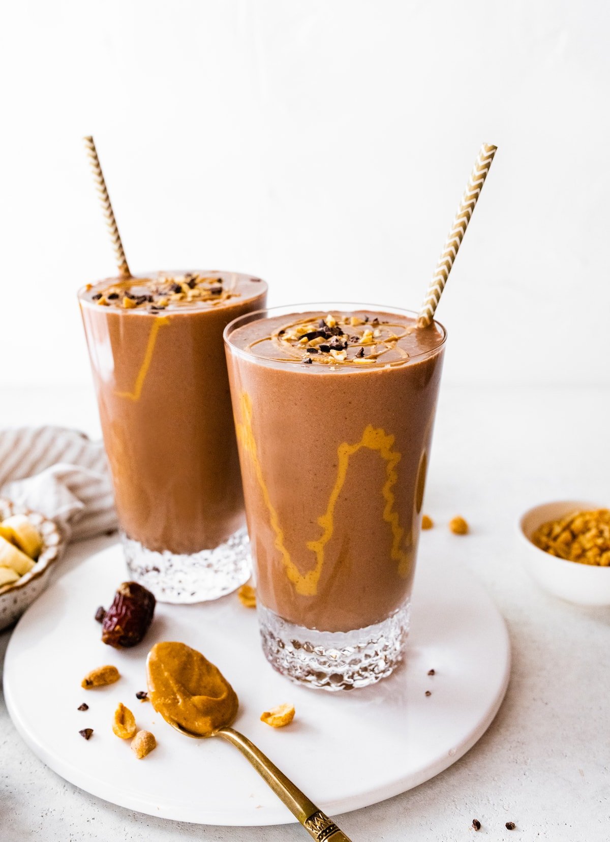 Snickers Protein Smoothie – Eating Bird Food