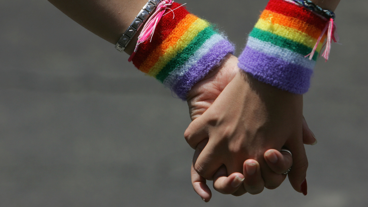 LGBTQ+ women rely on community when facing harassment and violence, survey finds : Shots