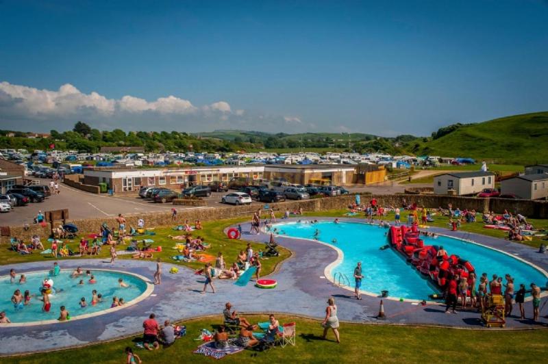 Splashing Fun and Scenic Serenity: Bournemouth Campsites with Swimming Pools