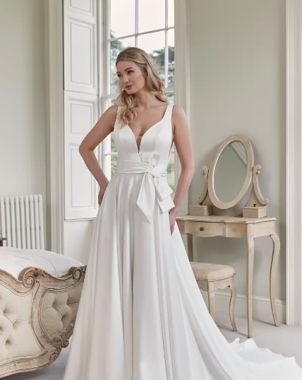 Dressing Dreams: Exclusive Selection of Dresses for Curvy Brides – TheBridalAffair