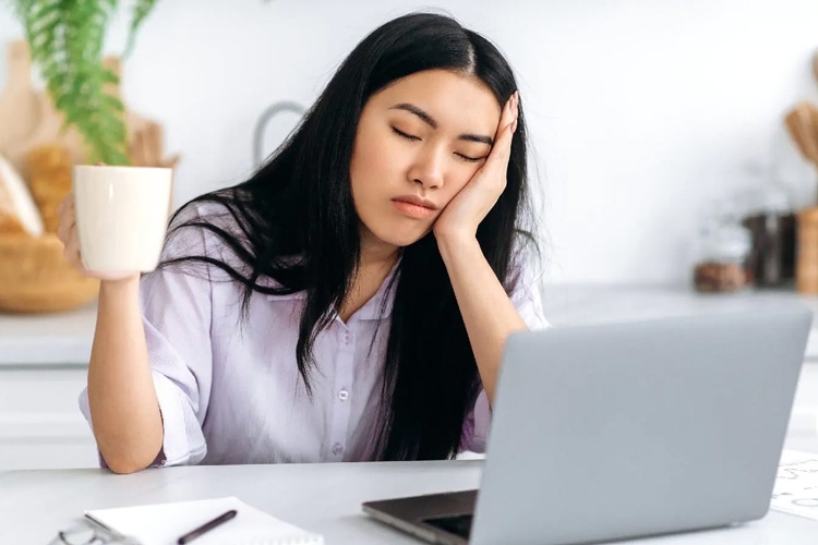 What’s method to stay awake whenever you feel sleepy?