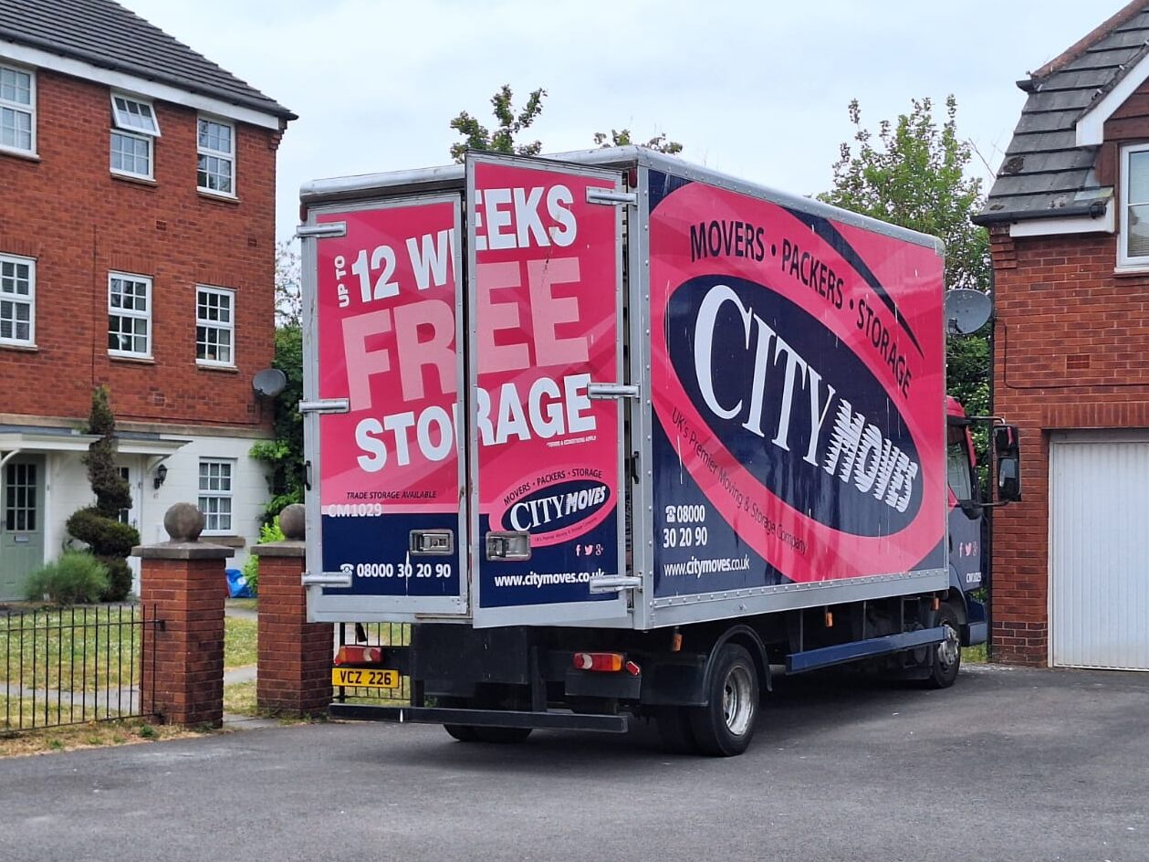 How Do House Removal Companies Simplify Relocation Processes?