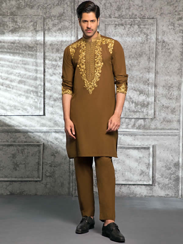 Beyond Basics: Innovative Designs in Men’s Stylish Kurtas